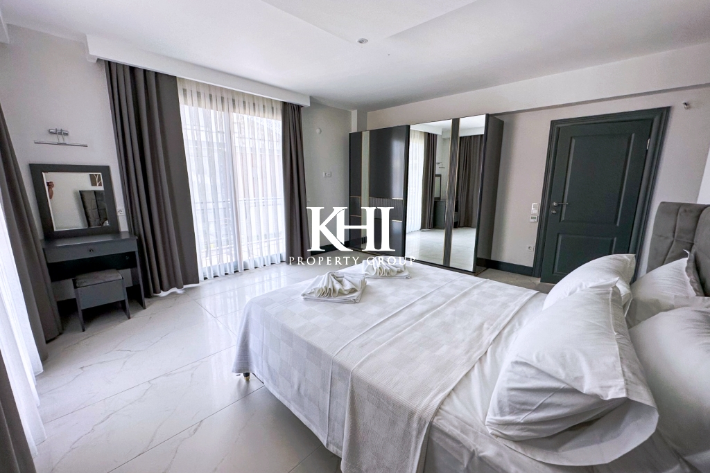 Stylish Luxury Villa in Kargi Slide Image 16