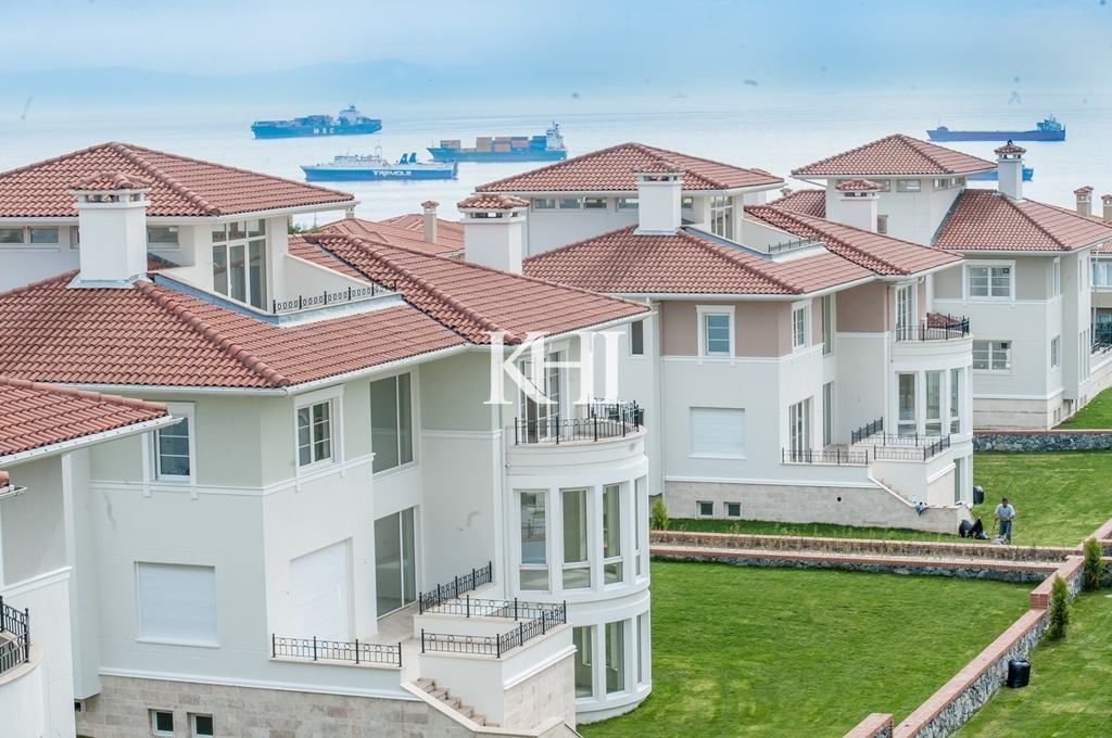Sea-View Istanbul Villas For Sale Slide Image 2