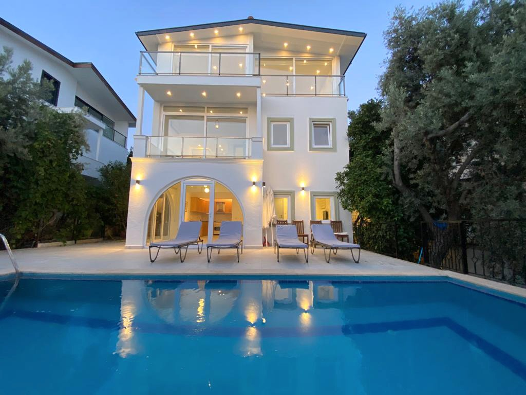 Modern Villa in Kalkan Slide Image 2