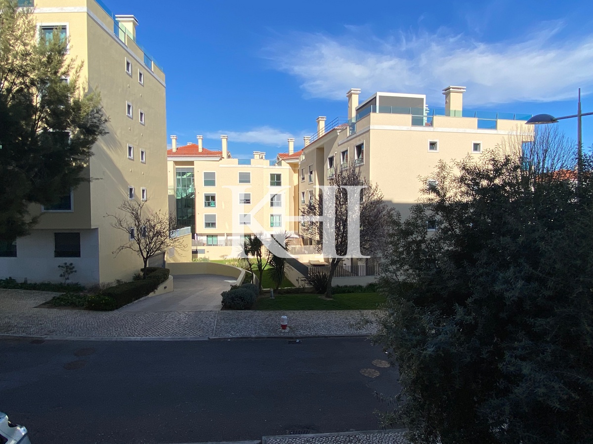 Excellent Apartment in Lisbon Slide Image 7