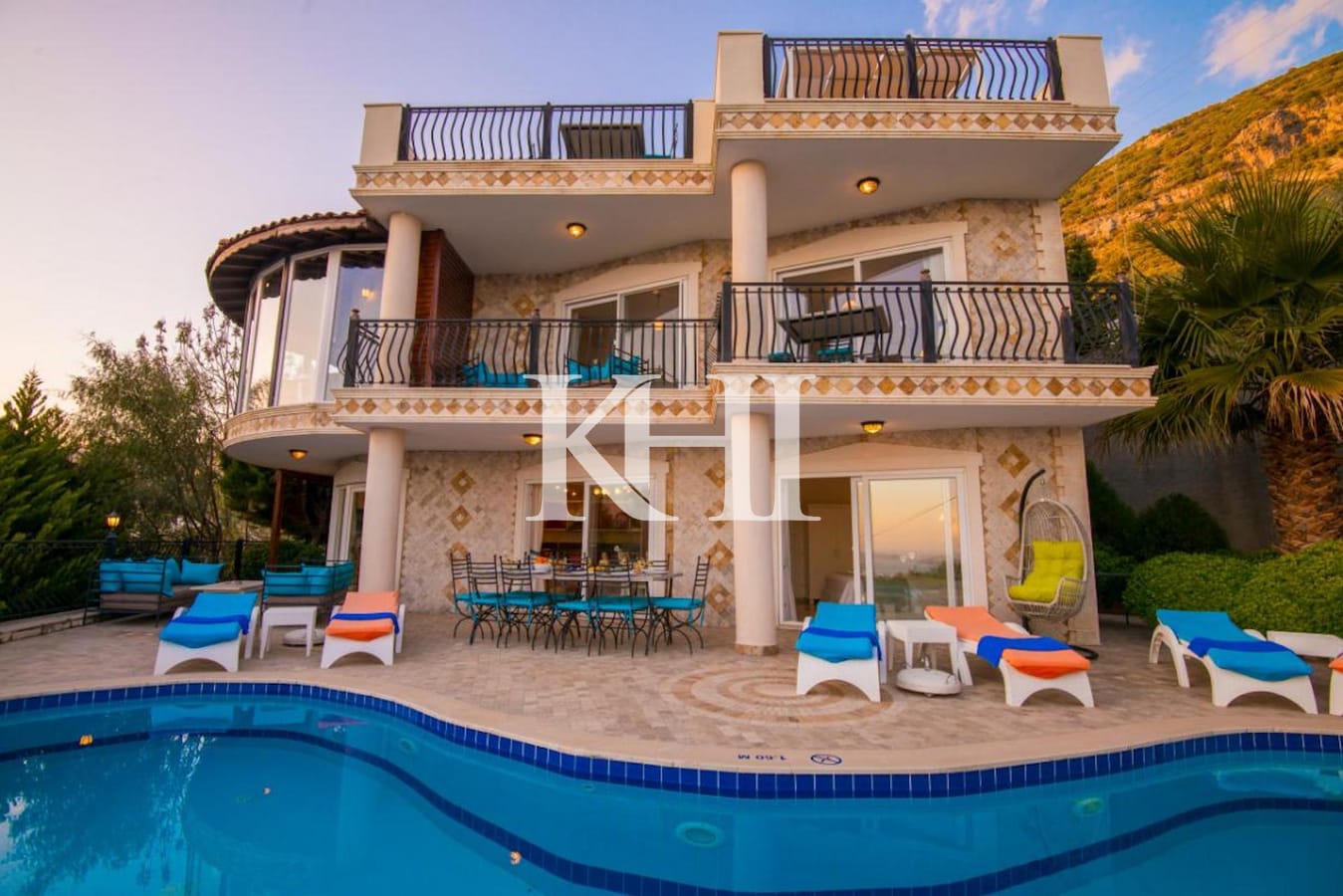 Detached Villa in Kiziltas Slide Image 18