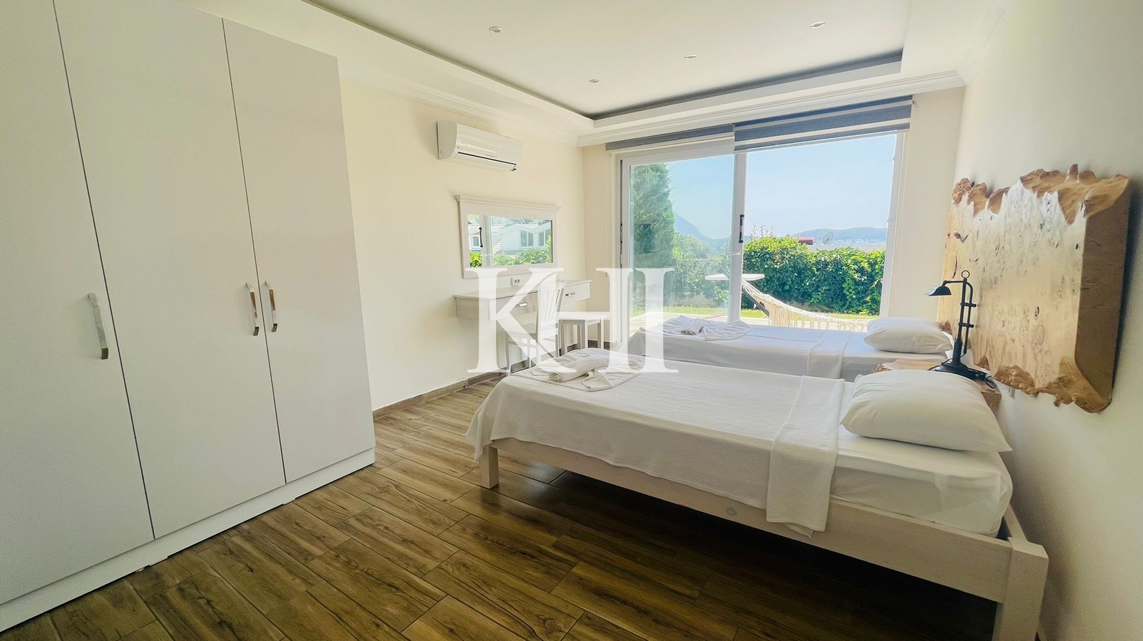 Stunning Luxury Villa in Ovacik Slide Image 48