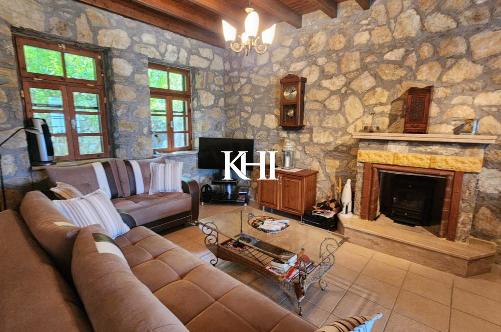 Uzumlu Villa with Stunning Views Slide Image 8