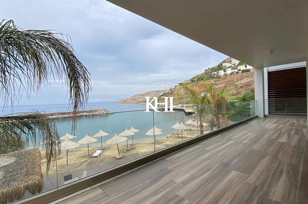 Luxury Apartment with Private Beach Slide Image 4