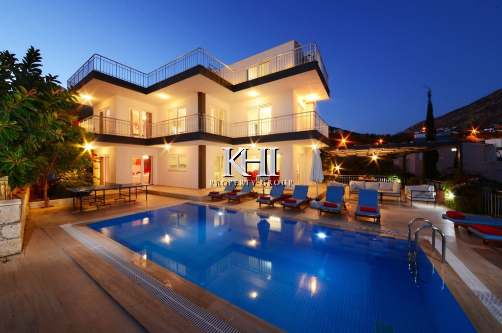 Contemporary Villa in Ortaalan Kalkan Slide Image 4