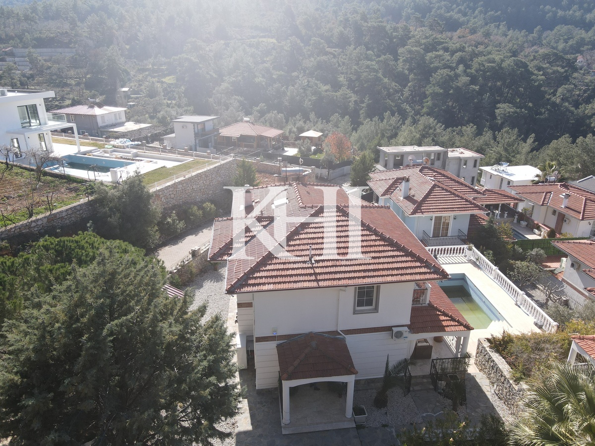 Panoramic Mountain View Villa Slide Image 61