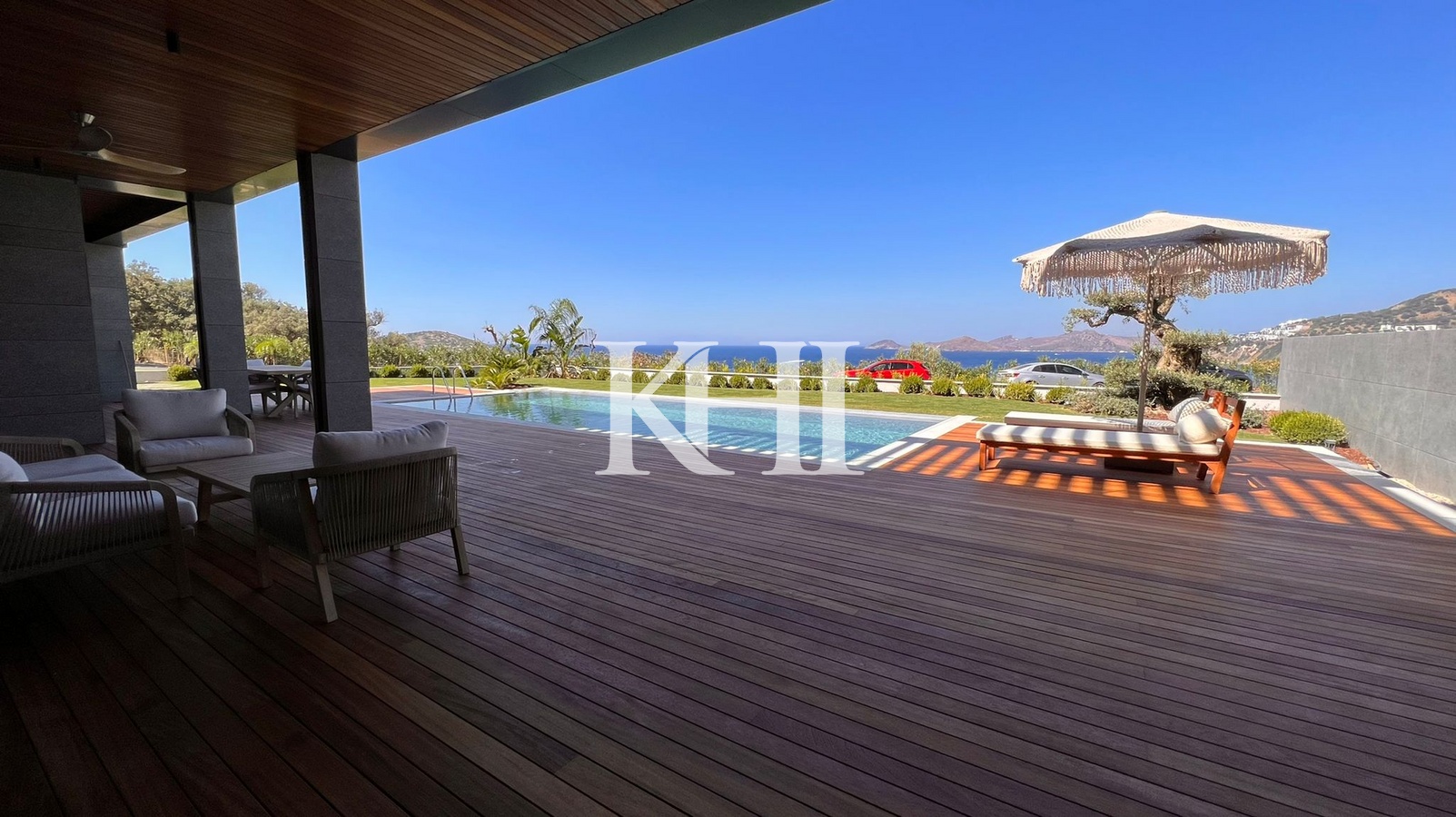 Under-Construction Luxury Villas Slide Image 4