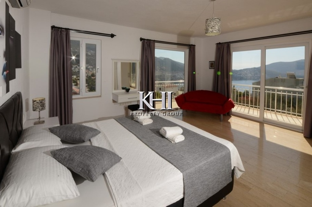 Contemporary Villa in Ortaalan Kalkan Slide Image 19