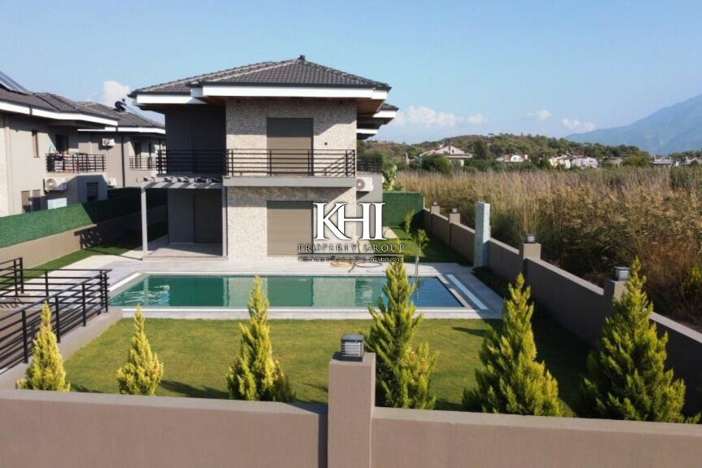 Brand New Koca Calis Villas Slide Image 2