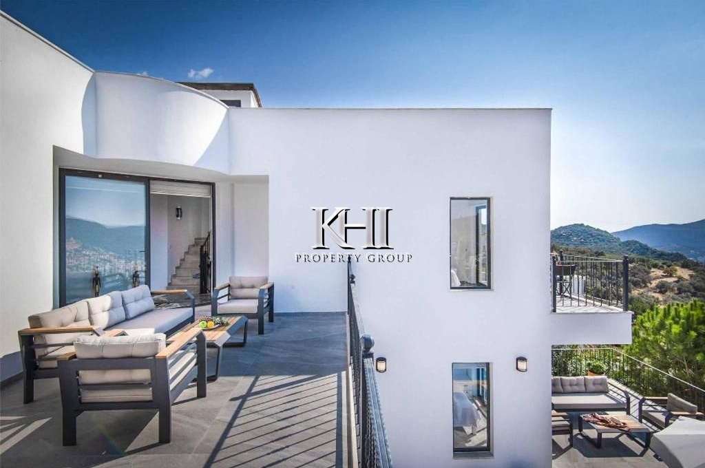 Stunning Sea-View Villa in Kalkan Slide Image 3