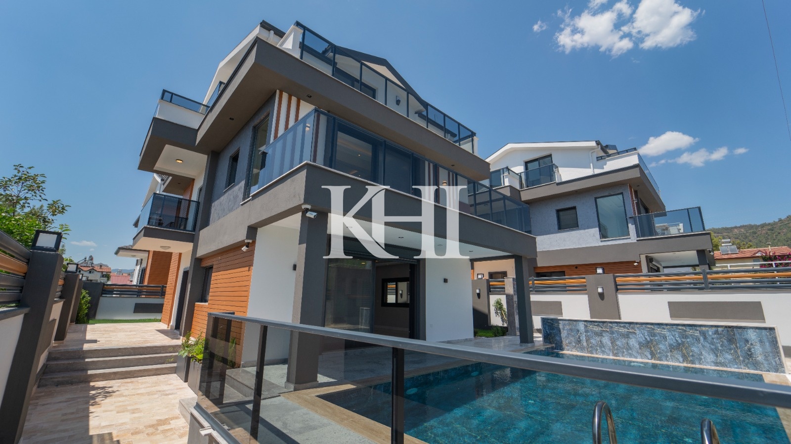 Luxury Villa in Ciftlik Slide Image 23