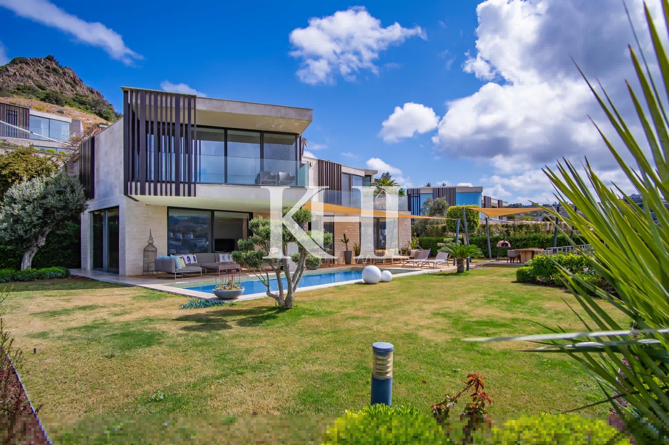Ultra-Luxury Property in Yalikavak Slide Image 39