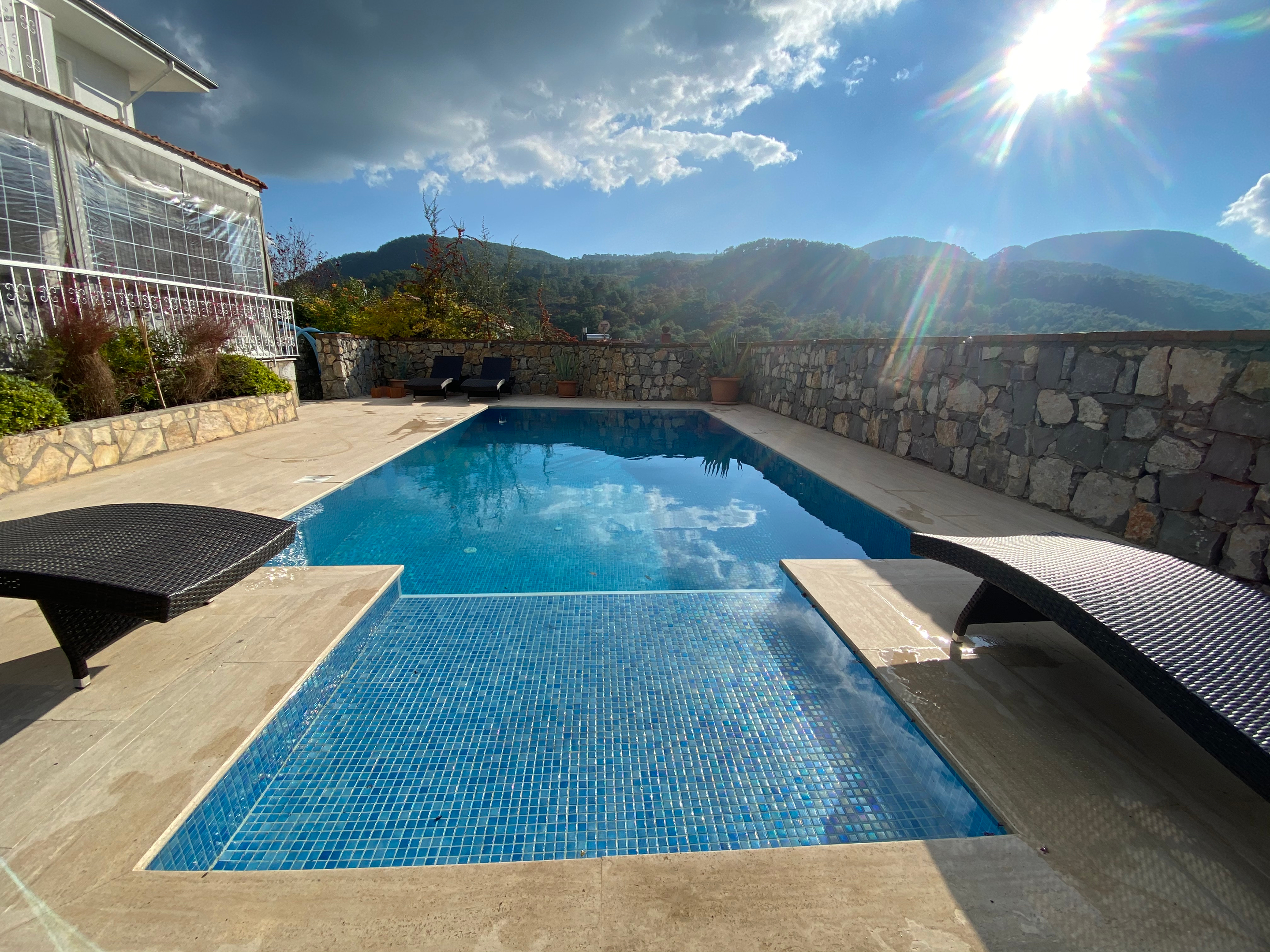 Uzumlu Villa with Mountain-Views Slide Image 14
