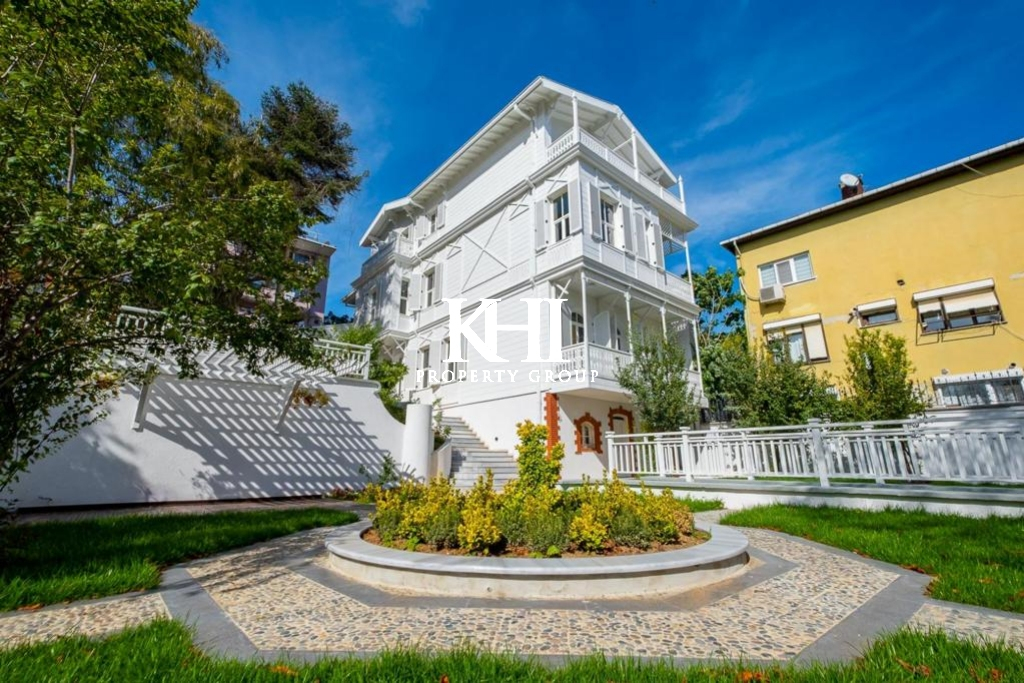 Luxury 4-Storey House in Istanbul Slide Image 10