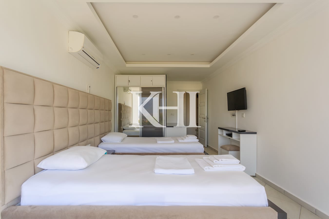 Luxury Modern Villa For Sale In Ovacik Slide Image 41