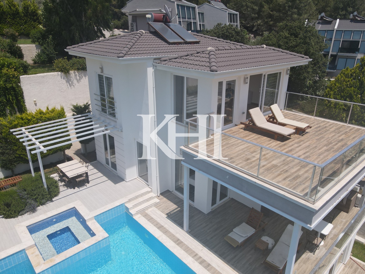 Stunning Luxury Villa in Ovacik Slide Image 6
