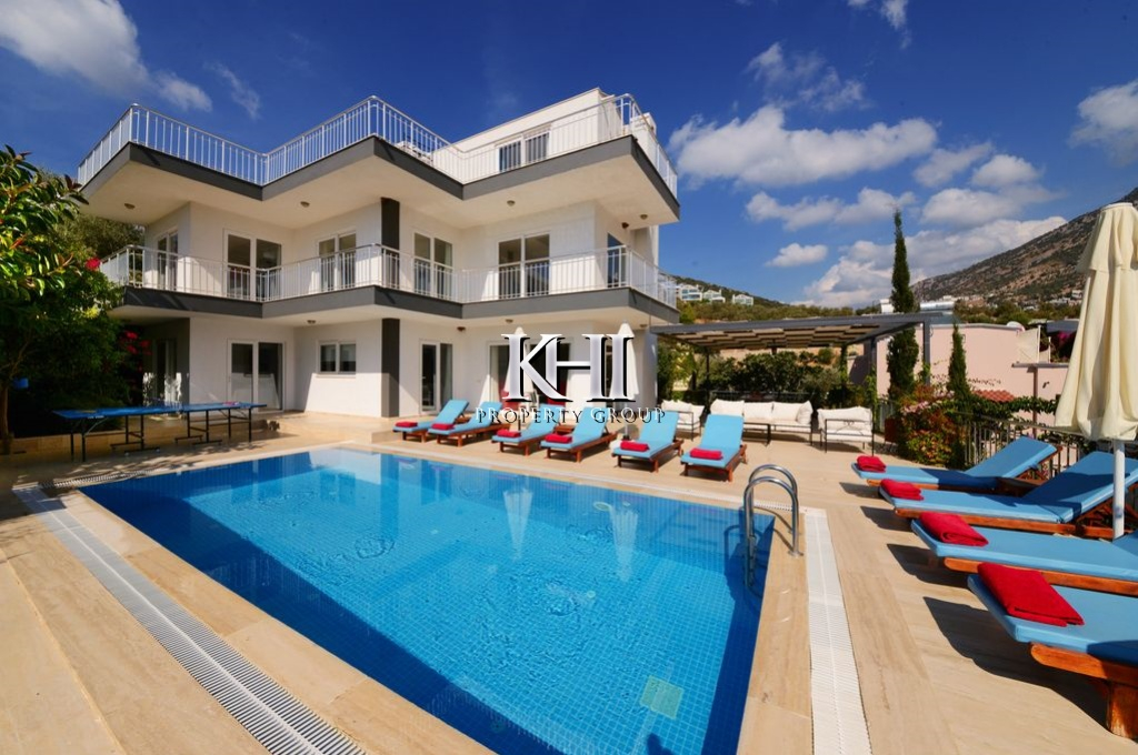 Contemporary Villa in Ortaalan Kalkan Slide Image 1