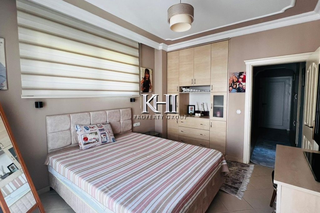 Duplex Apartment with Sea View Slide Image 19