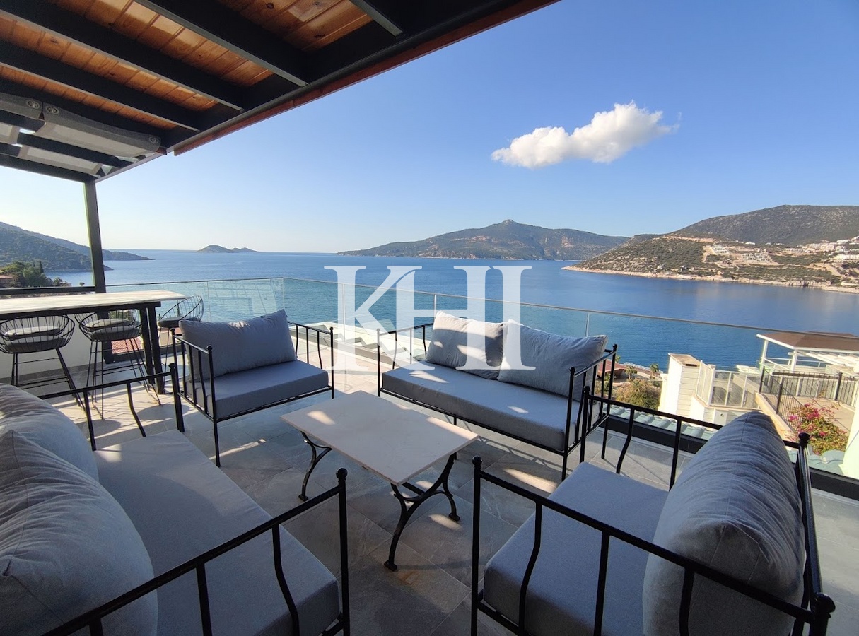 Modern Luxury Villa in Kalkan Slide Image 12
