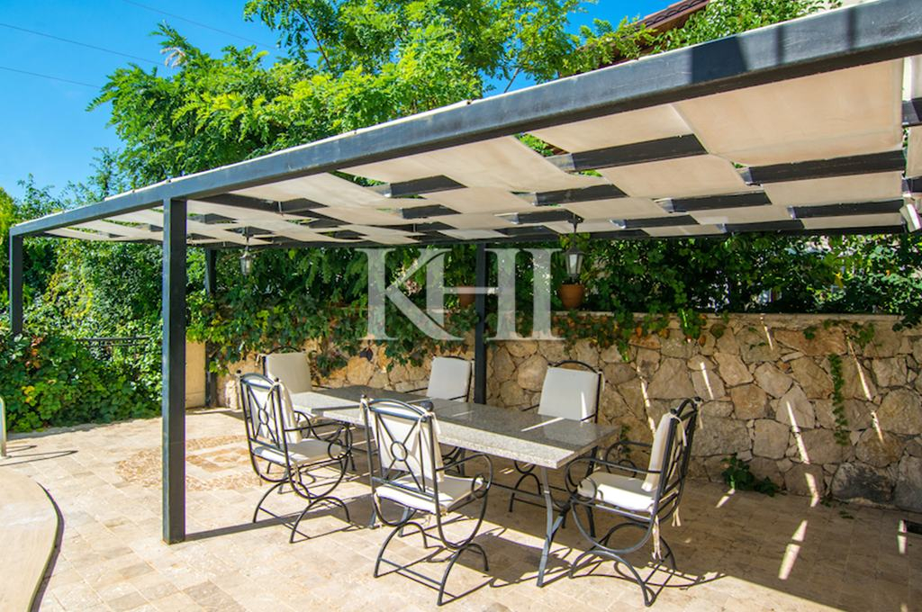 Villa For Sale in Kiziltas, Kalkan Slide Image 11