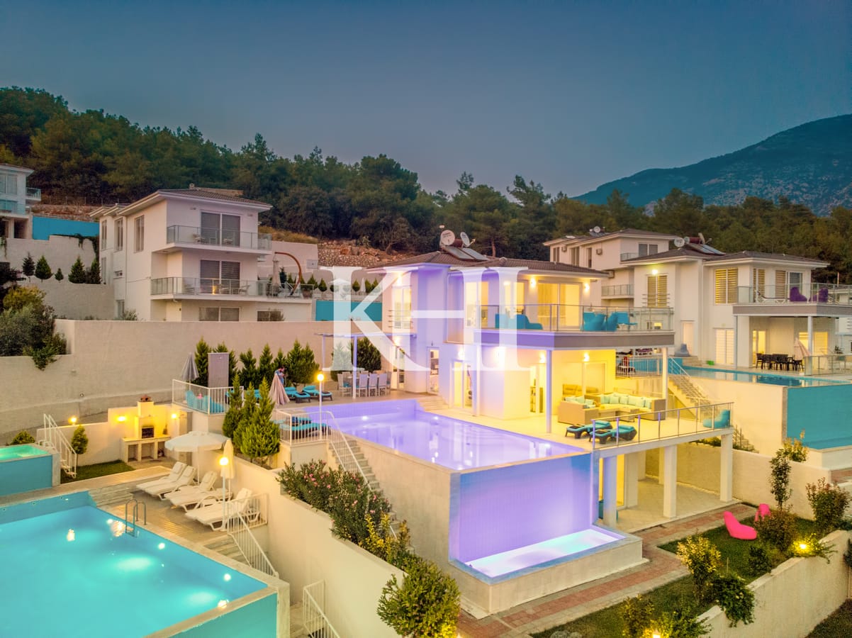 Luxury Modern Villa For Sale In Ovacik Slide Image 5