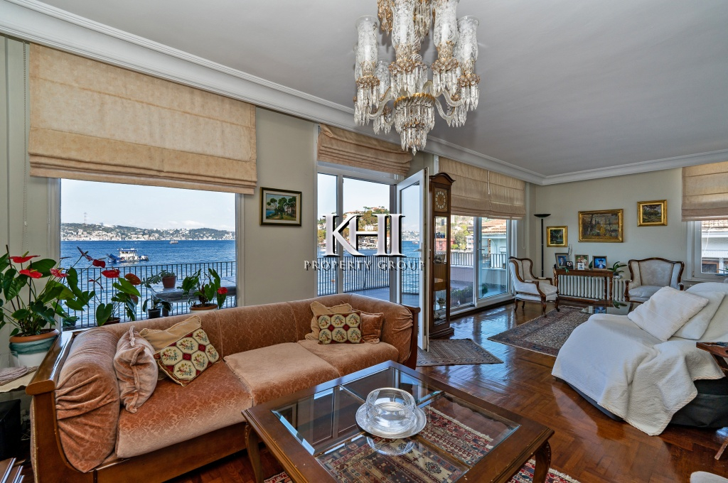 Luxury Mansion on the Bosphorus-Strait Slide Image 13